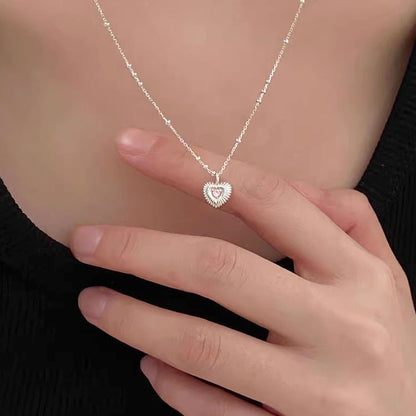 Sier Vertical Small Heart Female Design Personality Necklaces