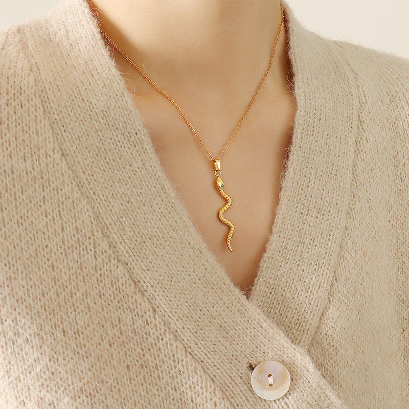 Women's Ornament Curved Snake For Titanium Steel Necklaces