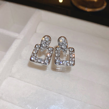 Needle Zircon Pearl Geometric Fashion Design Earrings