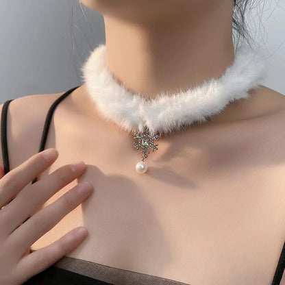 Pearl Bow Plush Atmosphere Sense Niche Necklaces