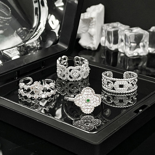 Clover Open Female Light Luxury High Sense Rings