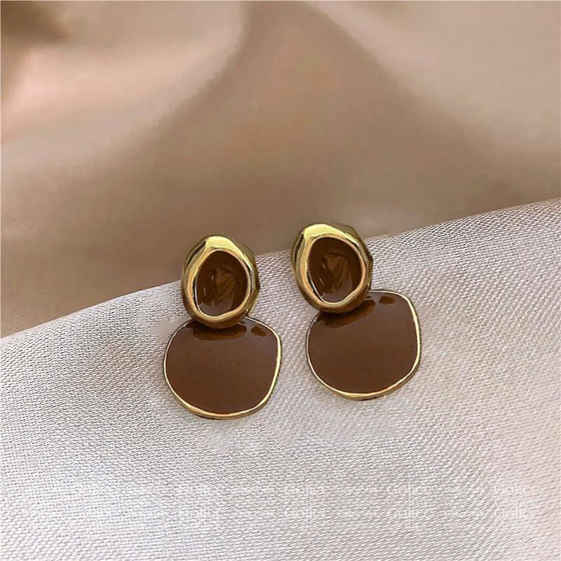 Women's Retro Coffee Color Metal Niche Design Earrings