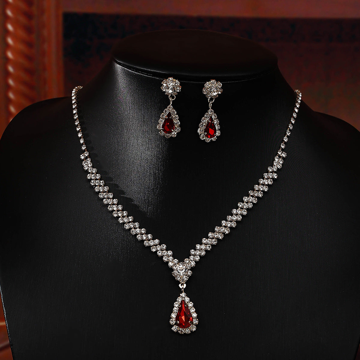 Women's Wedding Jewelry Decoration Suit Fashion Claw Chain Necklaces