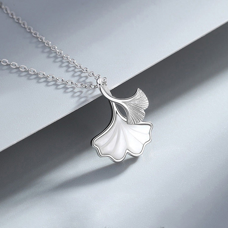 Sier-plated Lucky Ginkgo Leaf Female Niche Necklaces