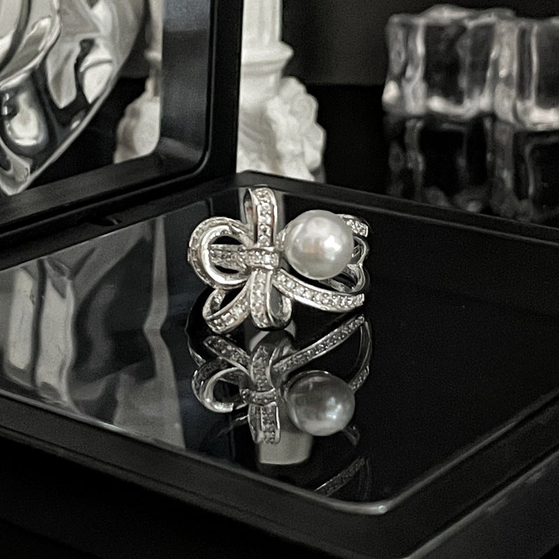 Women's High-grade Bow Open-end Pearl Cold Style Rings