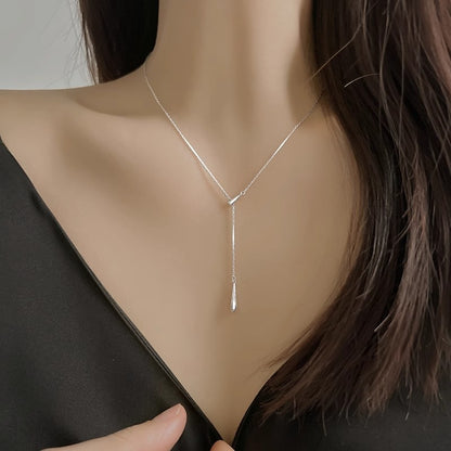 Niche Advanced Design Clavicle Chain Light Necklaces