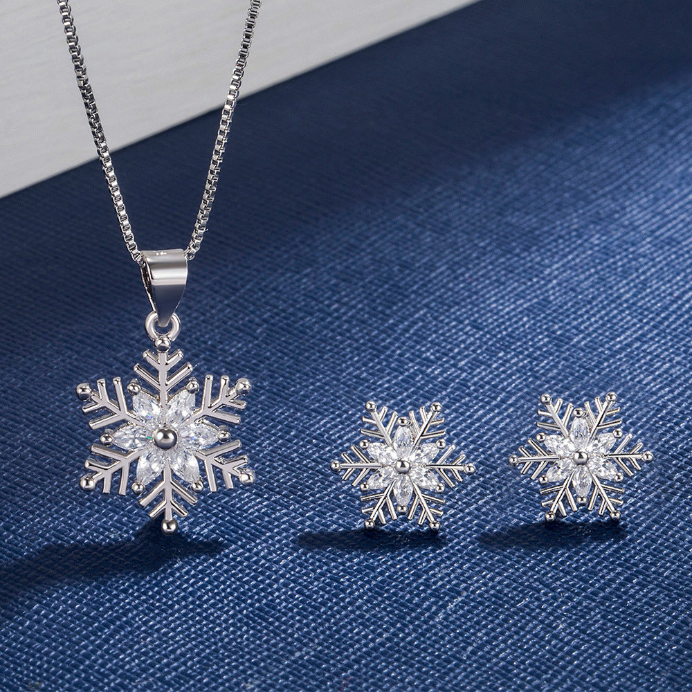 Women's Chain Creative Sweet Snowflake Eardrops Ear Pendants