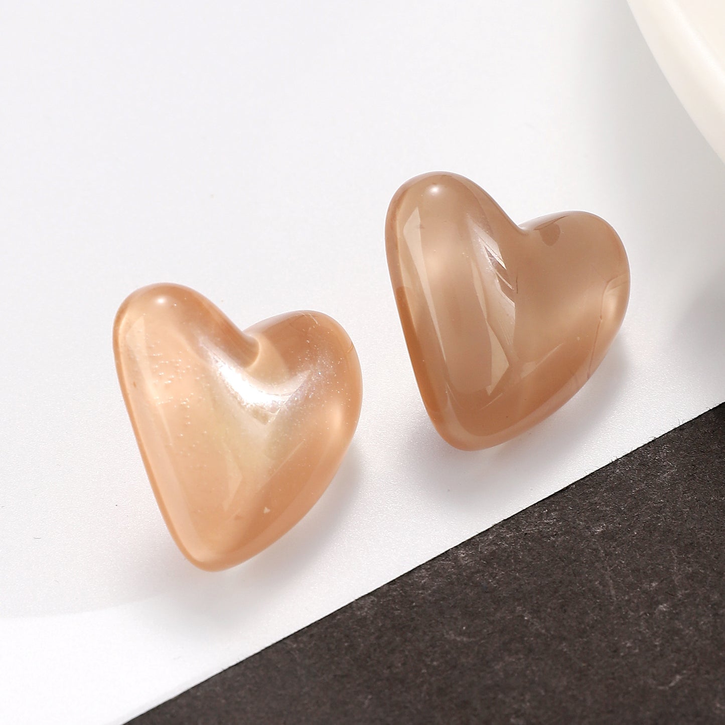 Women's Exquisite Love Heart Simple High-grade Ear Earrings