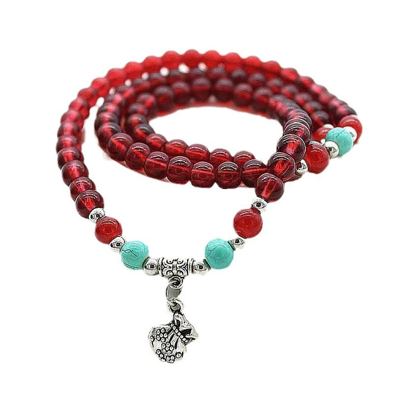 Small Gift Like Artifact Imitation Garnet Bracelets