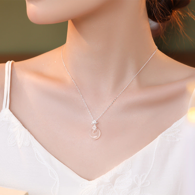 Women's Retro Chinese National Fashion Clavicle Chain Peace Buckle Necklaces