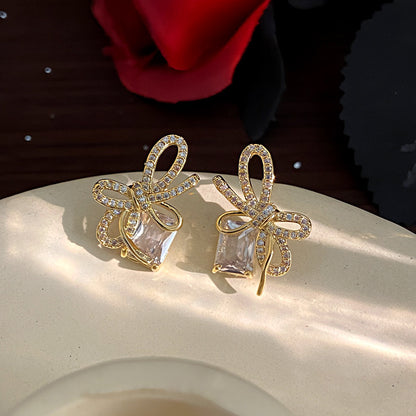 Women's Needle Simple Graceful Bow Ribbon Zircon Earrings