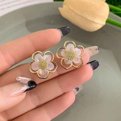Women's Graceful Cute Flower Ear Clip Simple Earrings