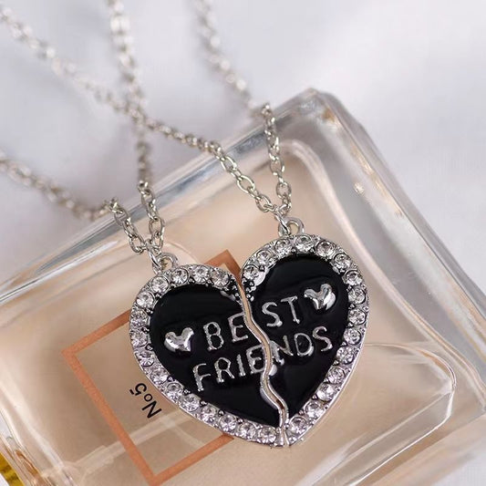 Girlfriends Heart-shaped Clavicle Pair Of Good Necklaces