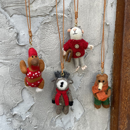 Handmade Wool Felt Niche Fashionable Cute Bear Necklaces