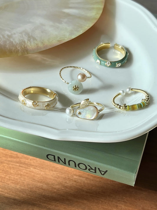 Bunny Pearl Trendy Hepburn Style Female Design Rings