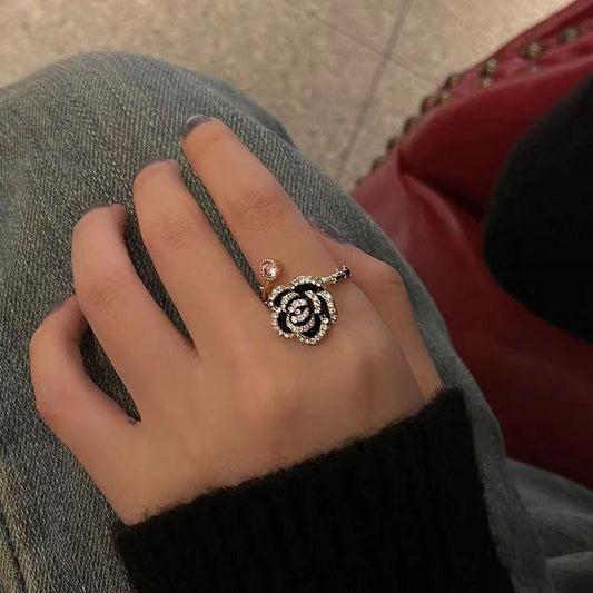 World Black Camellia Female High Sense French Classic Style Rings